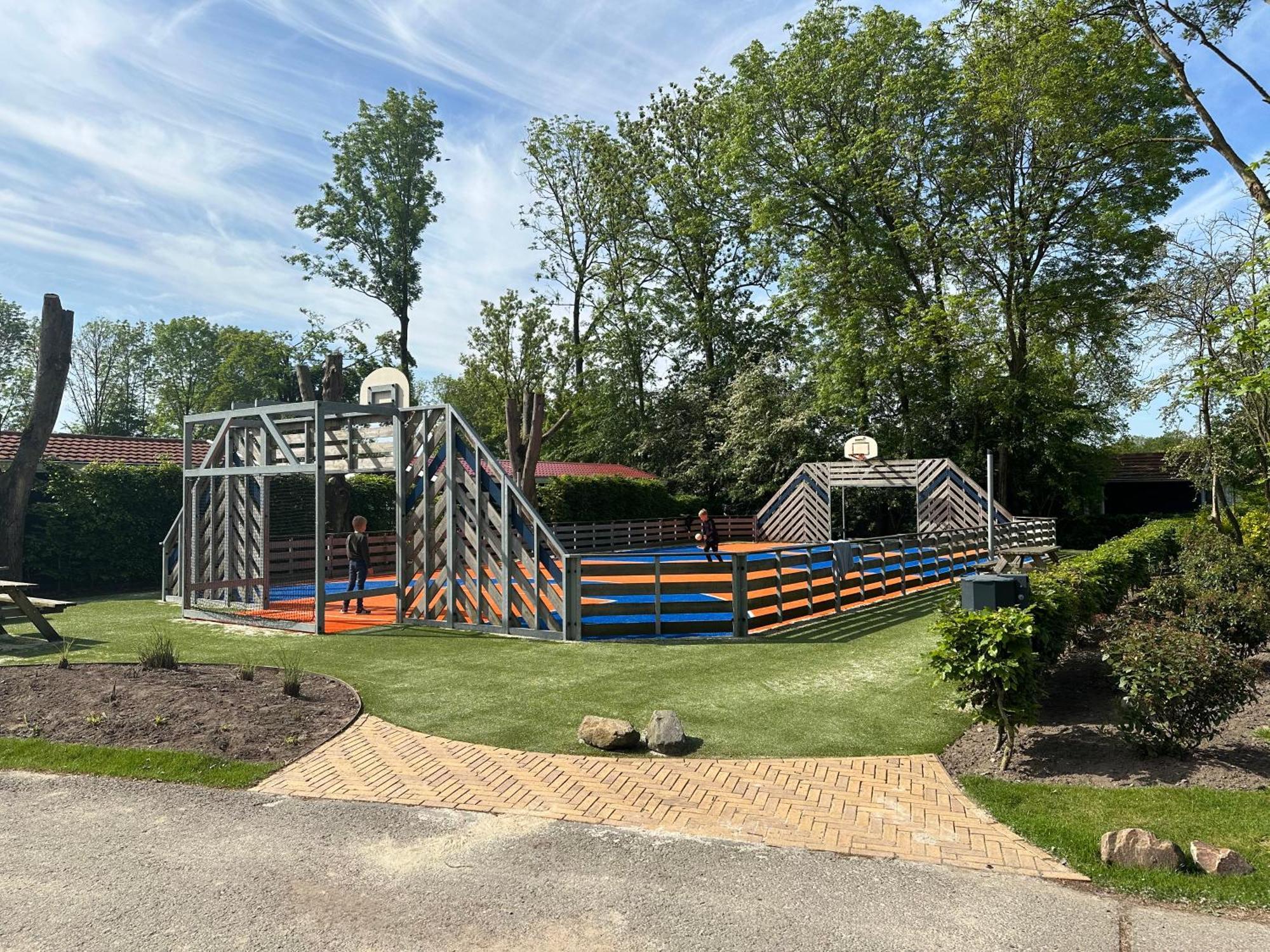 Badhoophuizen 6-Per Bungalow Veluwemeer Trampoline هولْسْهورست المظهر الخارجي الصورة